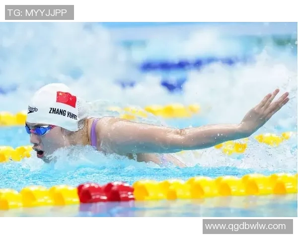 蝶泳运动员的身体素质要求与训练方法探析及提升策略 蝶泳运动员的身体素质要求与训练方法探析及提升策略